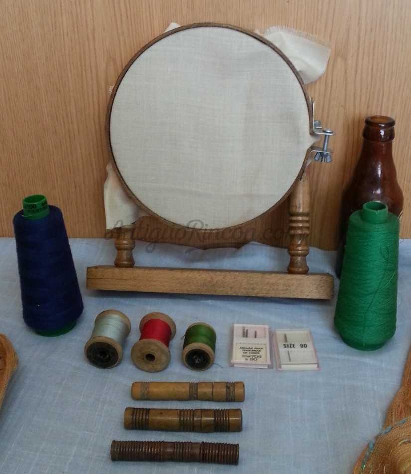 Costura. Kit de costurera y modista. Años 70 Costura. Kit de costurera y modista. Años 70