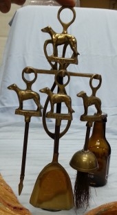 Chimenea. Accesorios en bronce. Pequeño tamaño