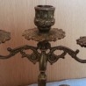 Candelabro de tres brazos en bronce. Fuerte y pesado