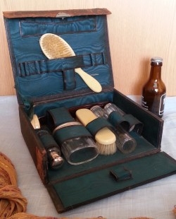 Set de tocador femenino. Neceser de viaje.
