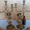 Candelabros de tres brazos en bronce. Pareja. Fuertes y pesados