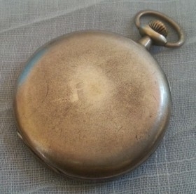 Reloj antiguo de bolsillo de tres capas. Marca Canigó