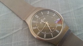 Reloj de pulsera BKAGEN para caballero.