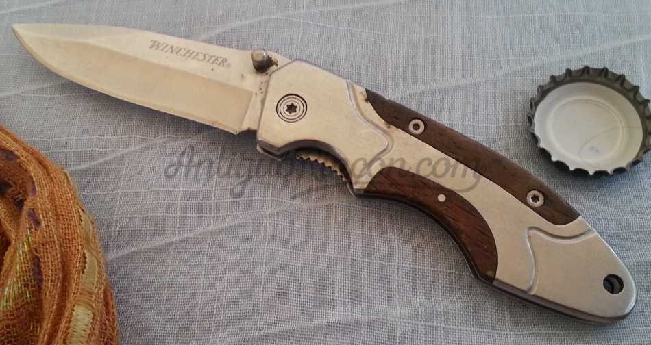 Navaja de bolsillo. Marca WINCHESTER. Años 80 Navaja de bolsillo. Marca WINCHESTER. Años 80