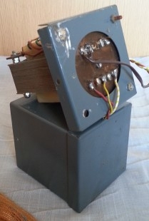 Embobinado en caja de metal. Para reutilizar