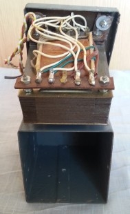 Embobinado en caja de metal. Para reutilizar