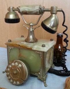 Teléfono de mármol. Años 70. Origen Italia