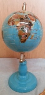 Globo terráqueo. Bola del mundo de los años 90. Preciosa pieza.