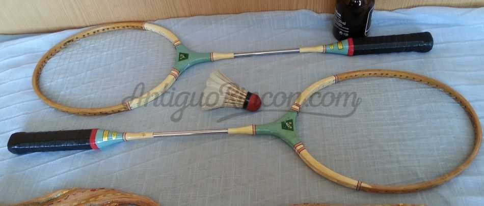 Raquetas de bádminton. Varillas de metal. Años 80 Raquetas de bádminton. Varillas de metal. Años 80