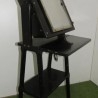Negatoscopio de los años 50 en mueble de madera. Espectacular aparato médico para visualizar las radiografías.