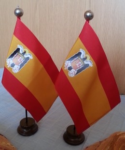 Banderitas franquistas de escritorio. Pareja.