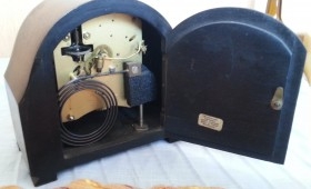 Reloj de chimenea en madera. Años 60-70.Marca SMITHS