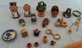 Miniaturas en barro. 18 objetos diferentes.