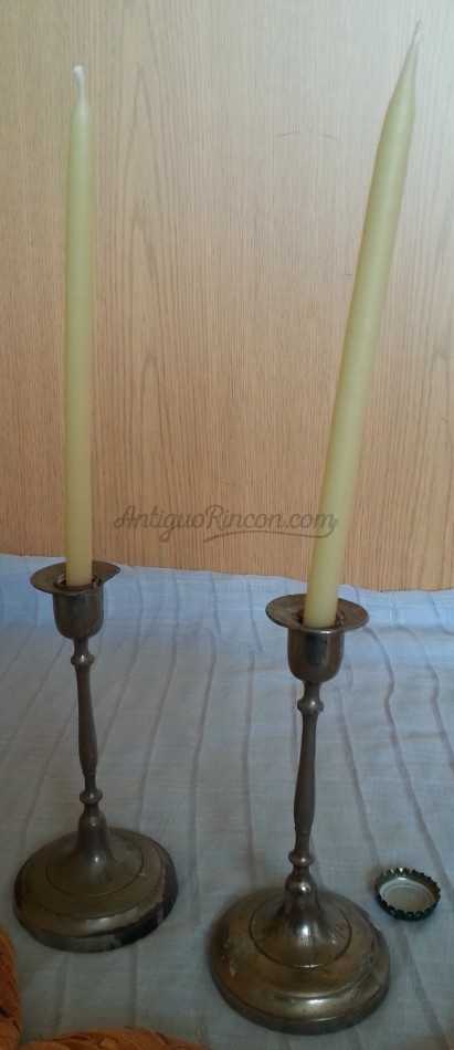 Candelabros en estaño. Veleros pequeño tamaño. Velas incluidas.