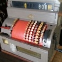 Registradora Años 40. Marca NATIONAL. Pesa más de 45 kg. Máquina impresionante.