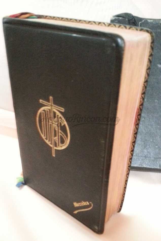 Libro religioso. Misal completo. Año 1946