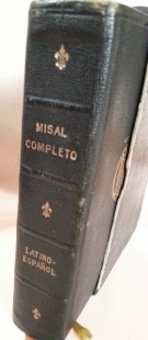 Libro religioso. Misal completo. Año 1946