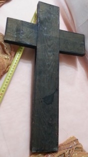 Crucifijo años 70. Cruz de madera y Cristo en metal.