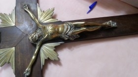 Crucifijo en madera y Cristo en bronce. VIntage. Años 70