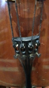 Violonchelo. Instrumento de cuerda antiguo. Años 30. Espectacular.