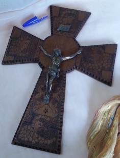 Crucifijo en madera y Cristo en metal. VIntage. Años 70