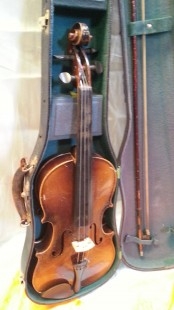 Violín tradicional años 60. Madera maciza. Antonius STRADIVARIUS. Fabricado en los años 40.