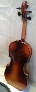 Violín tradicional años 60. Madera maciza. Antonius STRADIVARIUS. Fabricado en los años 40.