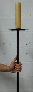 Pebetero. Candelabro antiguo en hierro. Pebeteros. Estilo medieval.