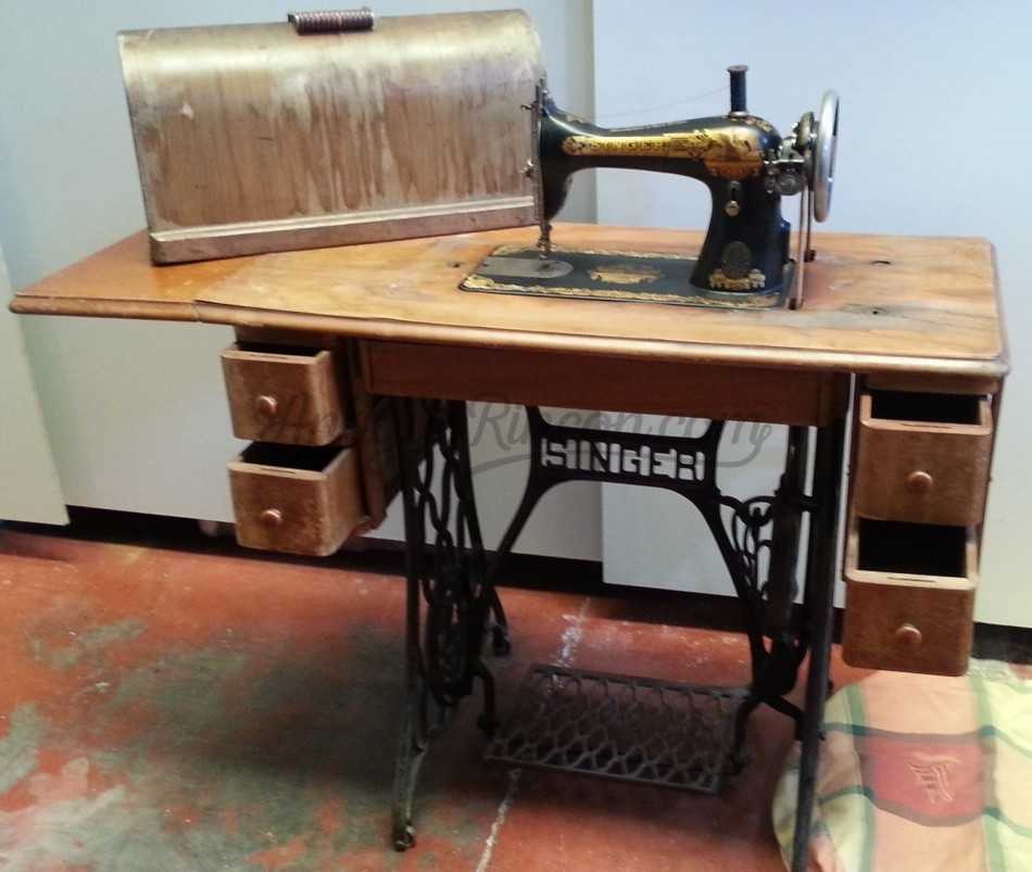 ir a buscar componente Cubeta Máquina de coser antigua. Marca Singer. Años 30. con mesa hierro  personalizada.
