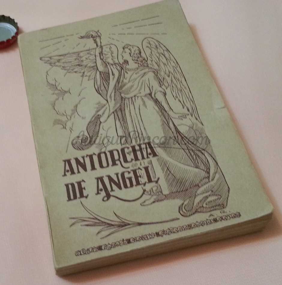 Libro religioso. Antorcha de Ángel. Año 1942.