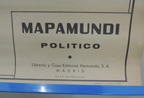 Mapa del Mundo. Geopolítico. Mapamundi. Años 70. Origen español.