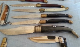 Navajas. Gran cantidad de navajas antiguas o vintage en venta o alquiler.