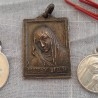 Medallas religiosas viejitas. 3 Unidades.