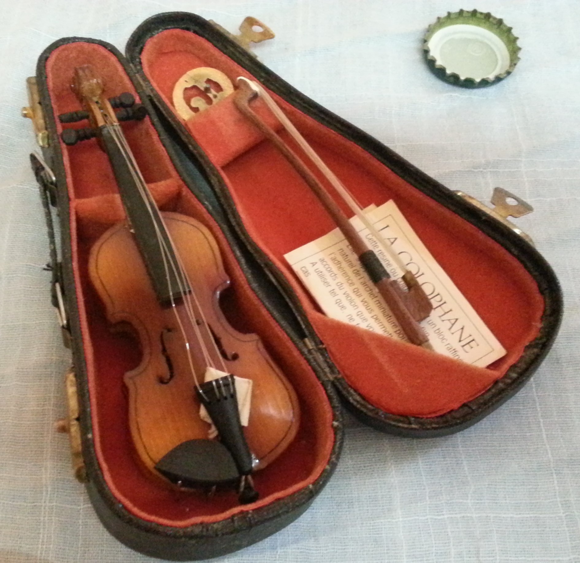 Wooden Miniature Violin with Stand,Bow and Case Mini Musical Instrument  Miniature Dollhouse Model Home Decoration (3.15 inchX1.18 inchX0.59 inch)  buy on ZoodMall. Wooden Miniature Violin with Stand,Bow and Case Mini  Musical Instrument