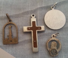 Medallas religiosas viejitas. 4 Unidades.
