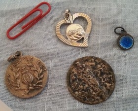 Medallas religiosas viejitas. 3 Unidades.