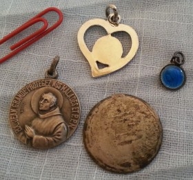 Medallas religiosas viejitas. 3 Unidades.