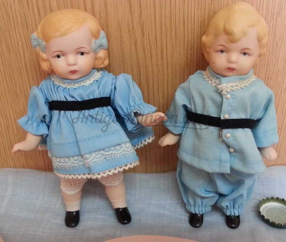 Muñecas de porcelana. Pareja. Preciosas muñecas de vieja colección.