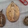 Medallas religiosas viejitas. 3 Unidades.