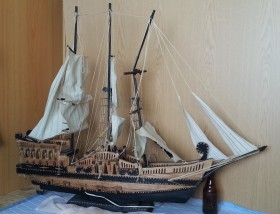 Barco. Maqueta galeón en madera. Impresionante tamaño.