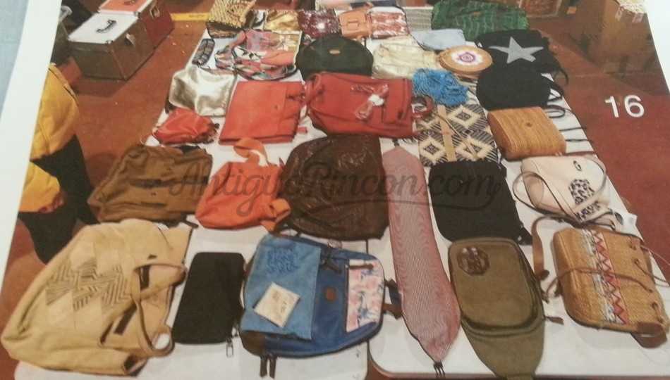 Bolsos Vintage. Cantidad y variedad para comprar o alquilar.