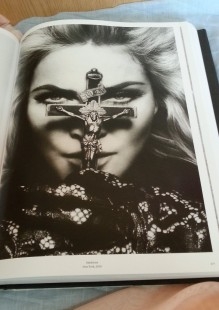 LIbro Fotografía MERT ALAS & MARCUS PIGGOTT.