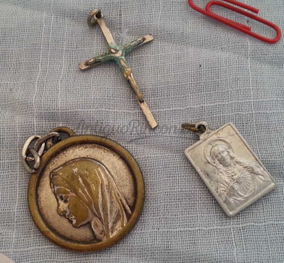 Medallas religiosas viejitas. 3 Unidades.