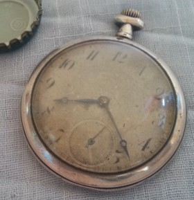 Reloj antiguo de bolsillo.
