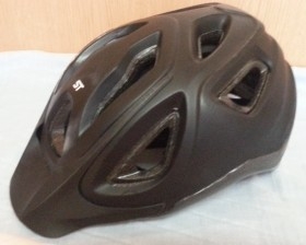 Casco para bicicleta. Marca Rockrider.