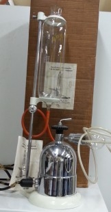 Inhalador térmico antiguo. Curioso y precioso aparato. . Años 40