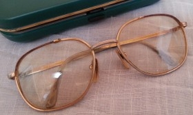 Gafas vintage. Para atrezzo o decoración.