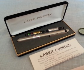 Puntero laser. LASER POINTER. Nuevo. A estrenar.