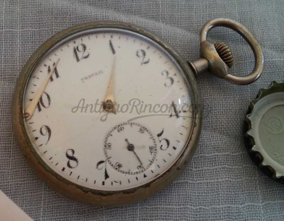 Reloj antiguo de bolsillo.