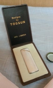 Encendedor marca Tossun. Funciona perfectamente.